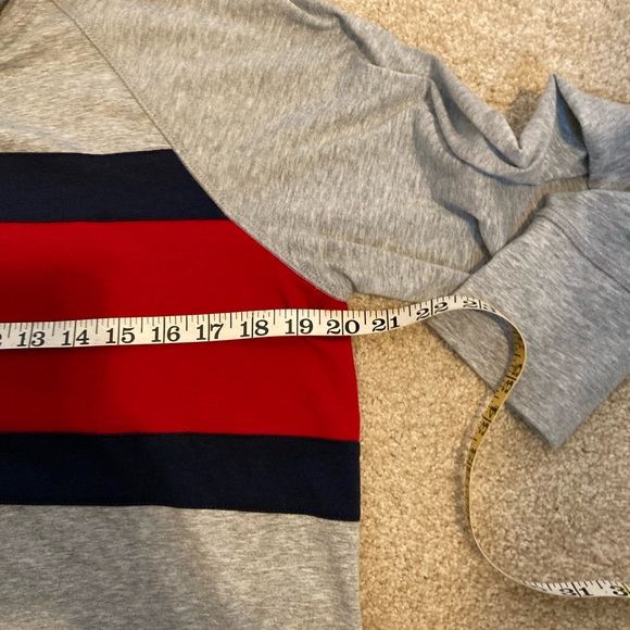 Tommy Hilfiger hoodie top. Great condition. Size medium. - Picture 3 of 6